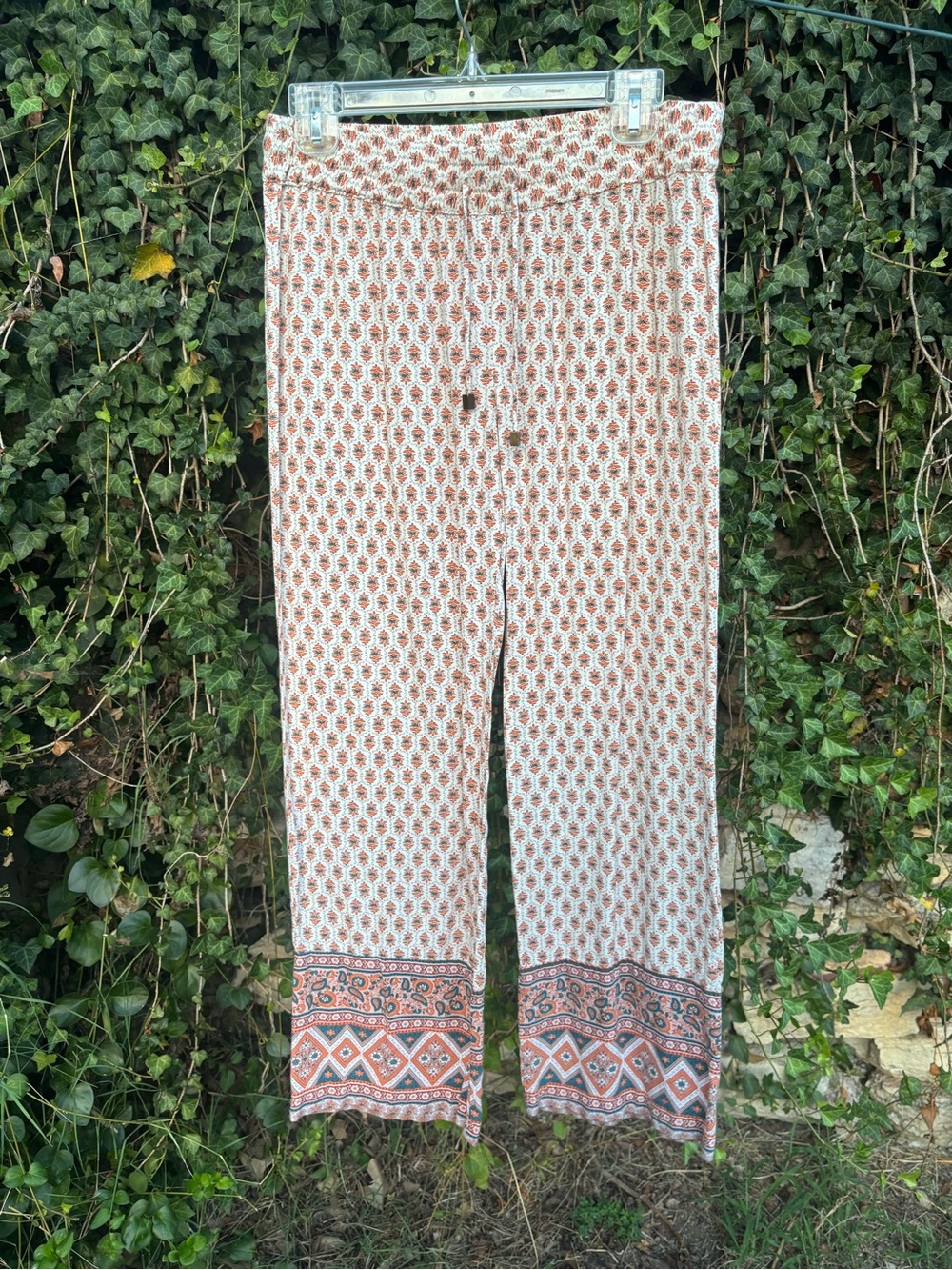 Boho chic patterned pants